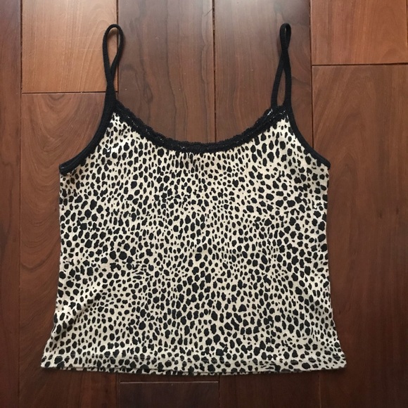 Brandy Melville Tops - Brandy Melville cheetah skylar